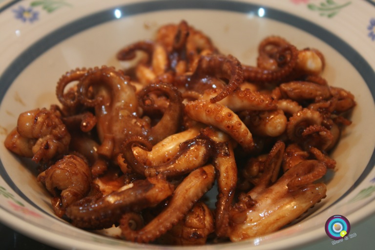 Stir Fried Squids with Indonesia Hot Chilli Sauce （Dried version）